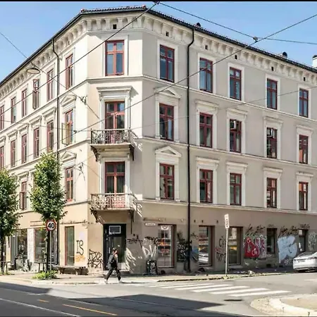 Small With Smart Solution In Of Only 2 Km From The Station * Oslo