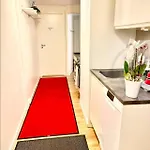 Проживание в семье Small With Smart Solution In Of Only 2 Km From The Station Осло