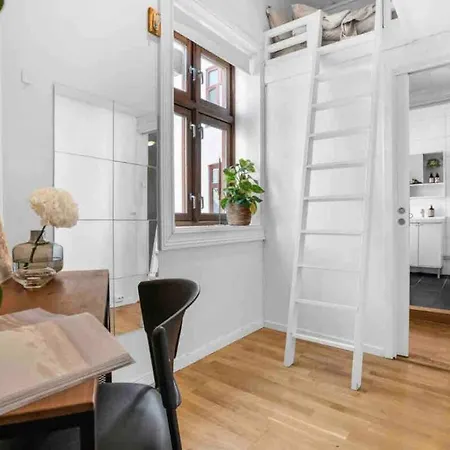 Homestay Small With Smart Solution In Of Only 2 Km From The Station